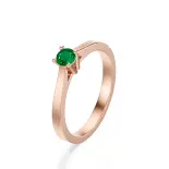 Pierścionek z różowego złota ze szmaragdem AJPZ_017 Pierścionek z różowego złota ze szmaragdem AJPZ_017